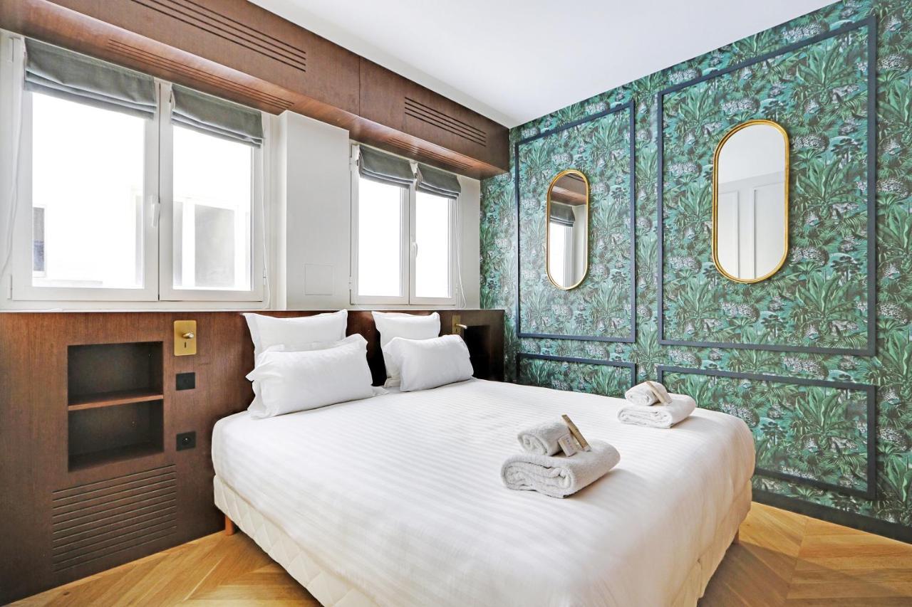 Pick A Flat's Apartment in Triangle d'Or - Pierre 1er de Serbie Paris Extérieur photo