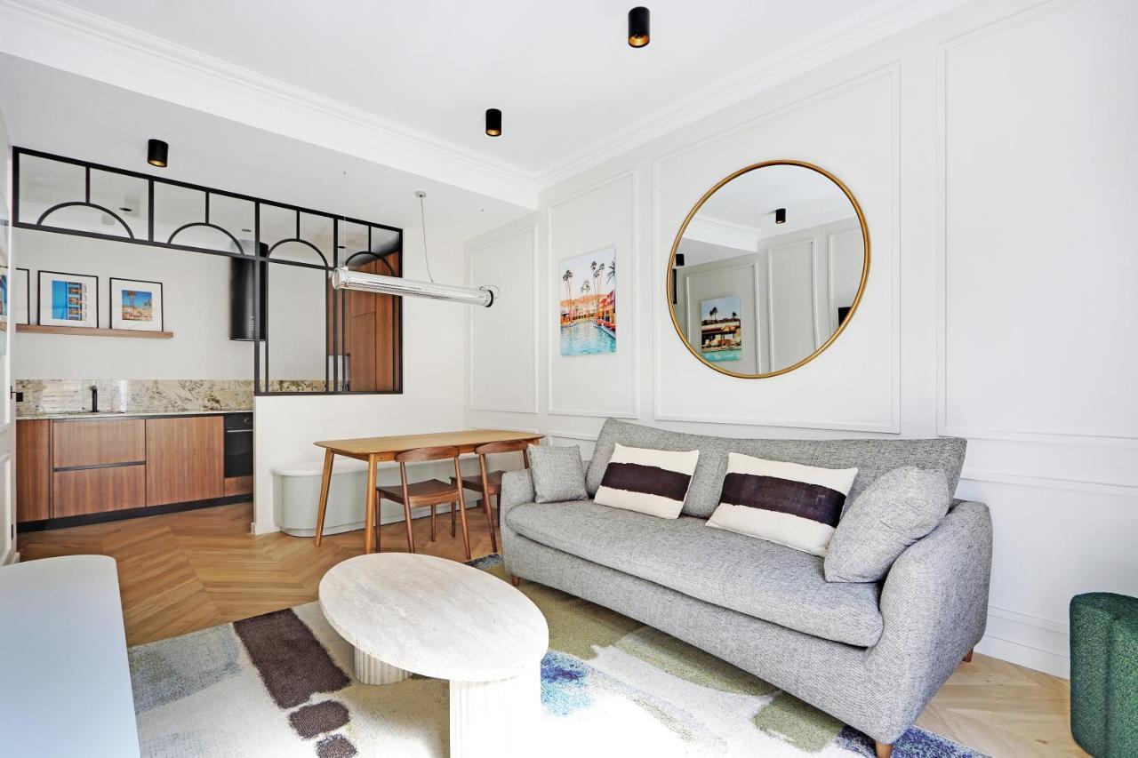 Pick A Flat's Apartment in Triangle d'Or - Pierre 1er de Serbie Paris Extérieur photo