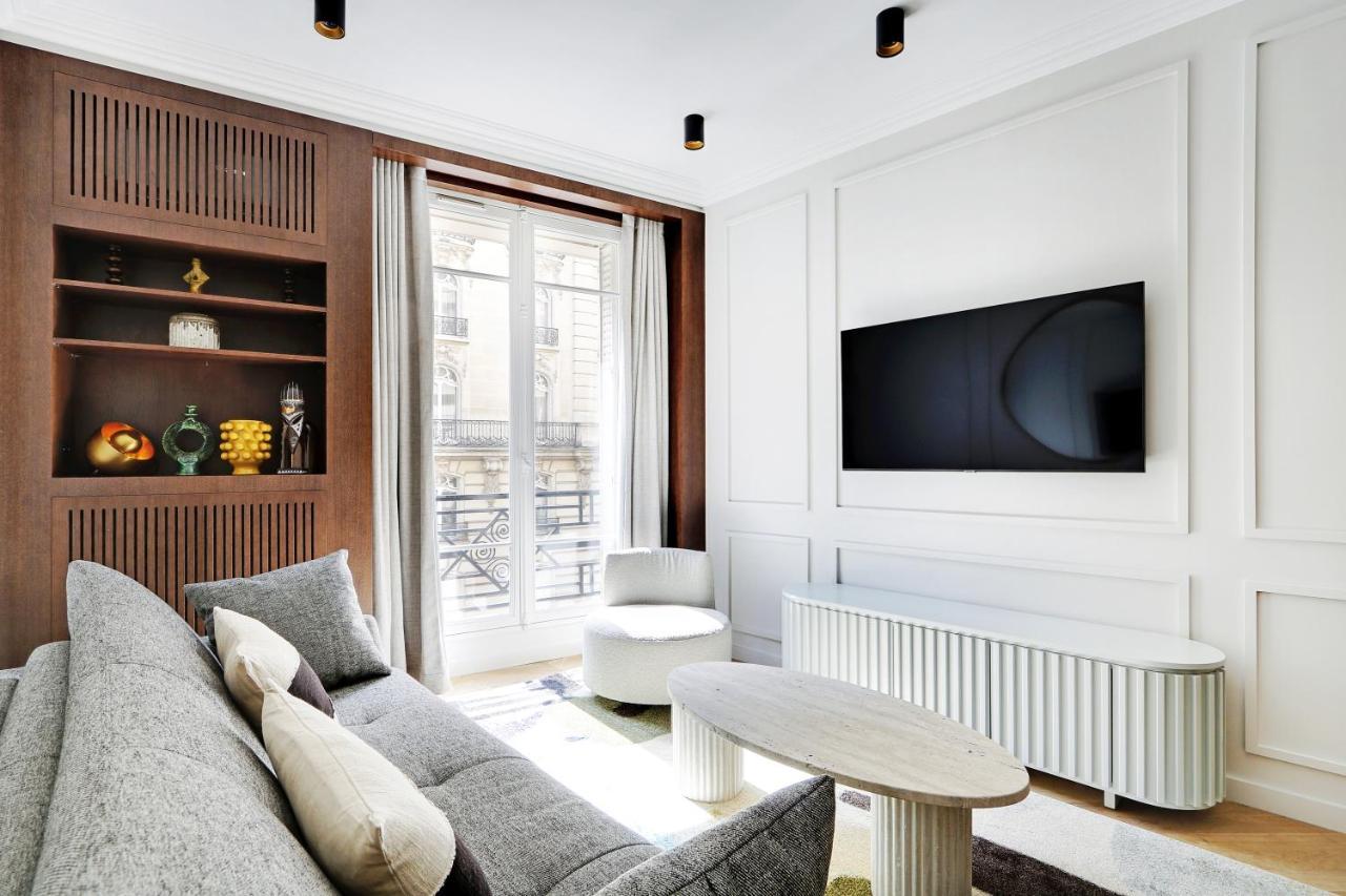 Pick A Flat's Apartment in Triangle d'Or - Pierre 1er de Serbie Paris Extérieur photo